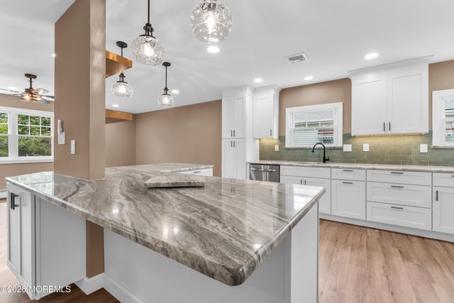 33 Pirogue Street, Toms River, NJ 08757