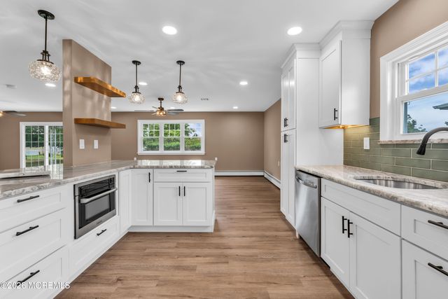 33 Pirogue Street, Toms River, NJ 08757
