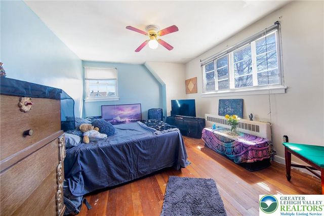 17 North 12th Street, Catasauqua Boro, PA 18032