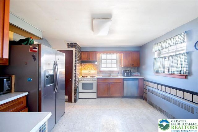 17 North 12th Street, Catasauqua Boro, PA 18032