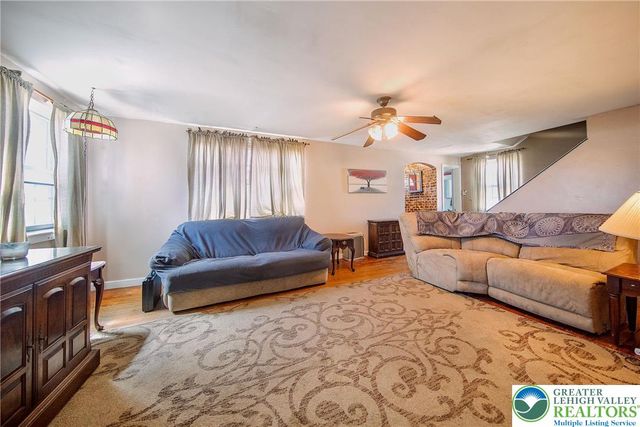 17 North 12th Street, Catasauqua Boro, PA 18032