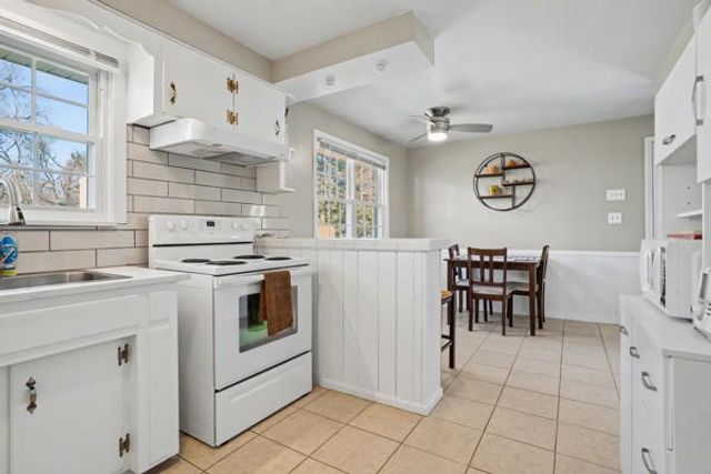 106 W Elizabeth St, Neshannock Twp, PA 16105