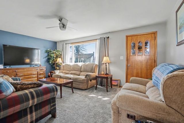 106 W Elizabeth St, Neshannock Twp, PA 16105