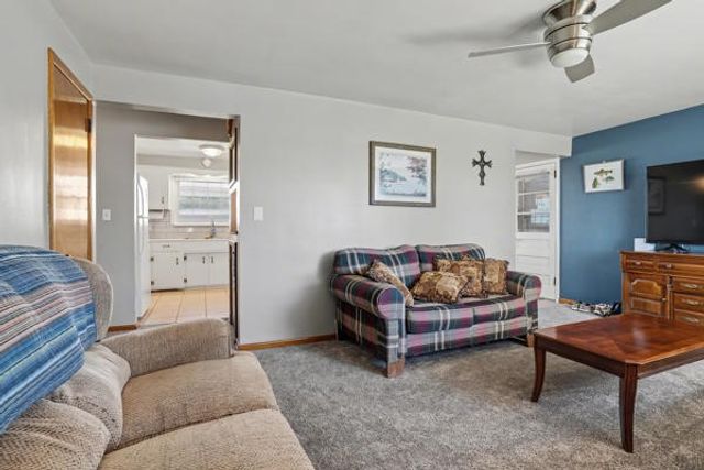 106 W Elizabeth St, Neshannock Twp, PA 16105