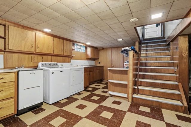 106 W Elizabeth St, Neshannock Twp, PA 16105