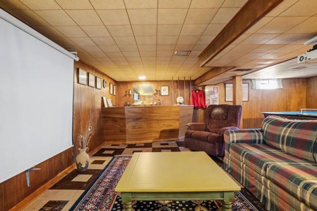 106 W Elizabeth St, Neshannock Twp, PA 16105