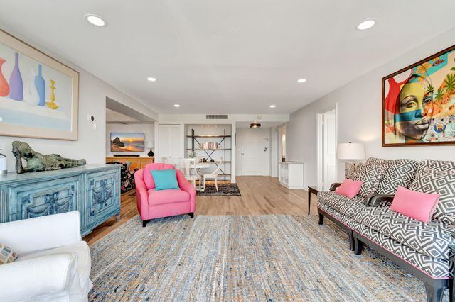 3589 S Ocean Boulevard 512, South Palm Beach, FL 33480