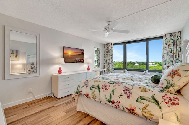 3589 S Ocean Boulevard 512, South Palm Beach, FL 33480