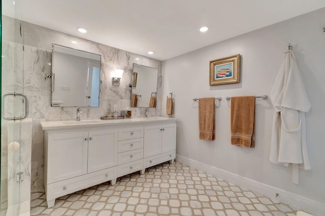 3589 S Ocean Boulevard 512, South Palm Beach, FL 33480