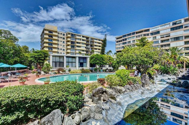 3589 S Ocean Boulevard 512, South Palm Beach, FL 33480