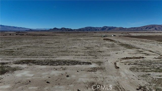 790 Locust Avenue, Lucerne Valley, CA 92356