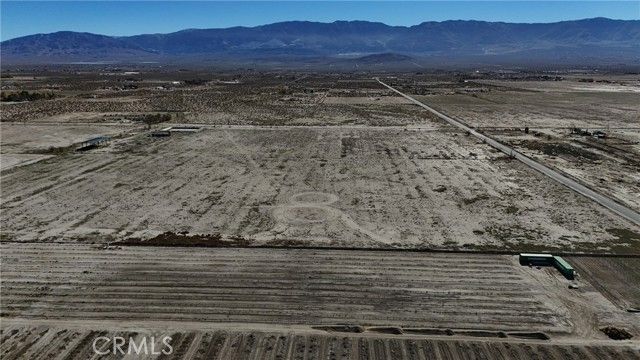 790 Locust Avenue, Lucerne Valley, CA 92356