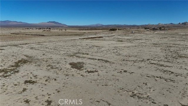 790 Locust Avenue, Lucerne Valley, CA 92356