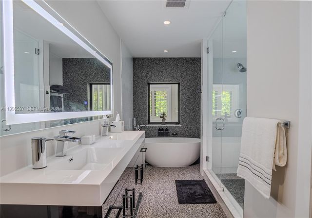 231 Fluvia Ave 0, Coral Gables, FL 33134