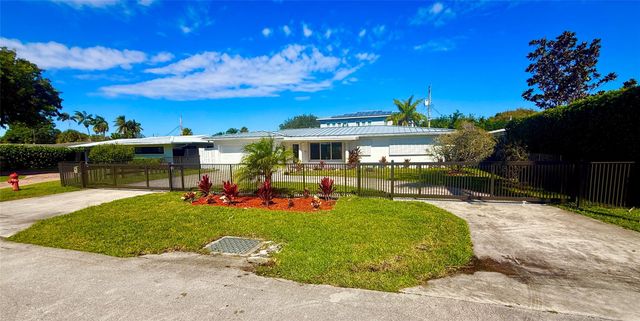 2685 SE 5th St, Pompano Beach, FL 33062