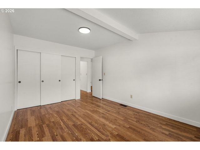 6911 Se CORA St, Portland, OR 97206