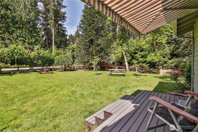 6311 Pineridge Lane, Clinton, WA 98236