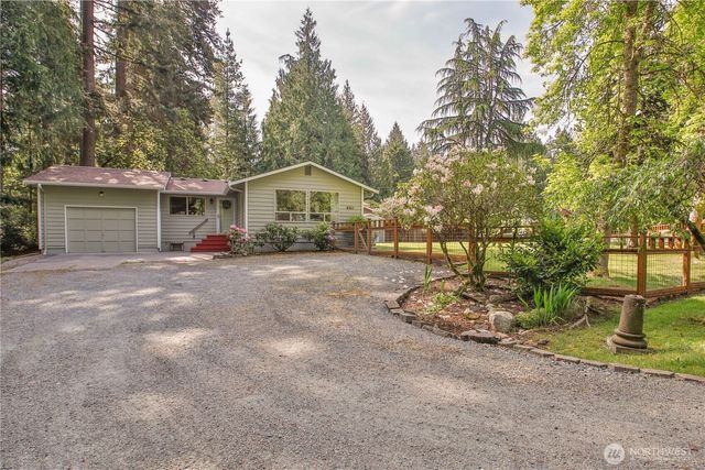 6311 Pineridge Lane, Clinton, WA 98236