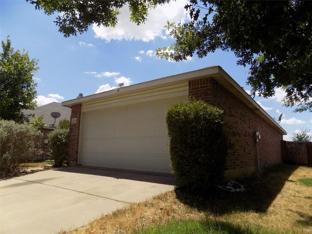 16905 Thorntree Court, Fort Worth, TX 76247