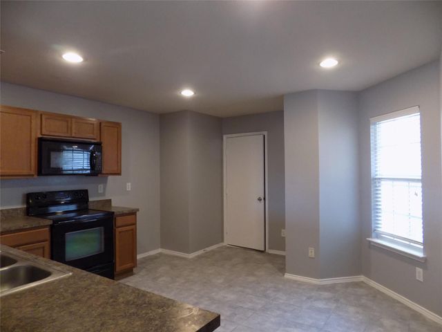 16905 Thorntree Court, Fort Worth, TX 76247