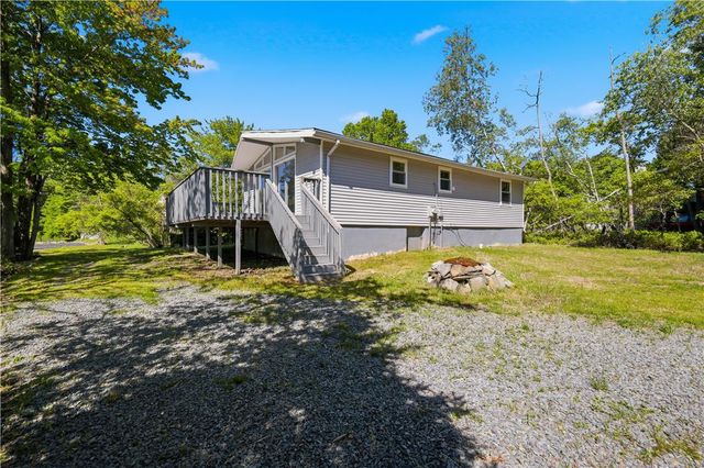 2327 Doe Drive, Tobyhanna Twp, PA 18334