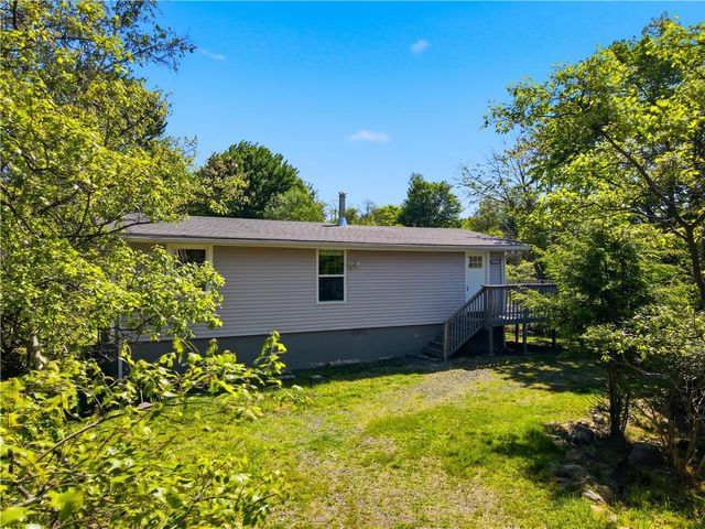 2327 Doe Drive, Tobyhanna Twp, PA 18334