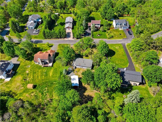 2327 Doe Drive, Tobyhanna Twp, PA 18334