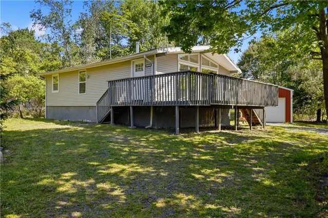 2327 Doe Drive, Tobyhanna Twp, PA 18334
