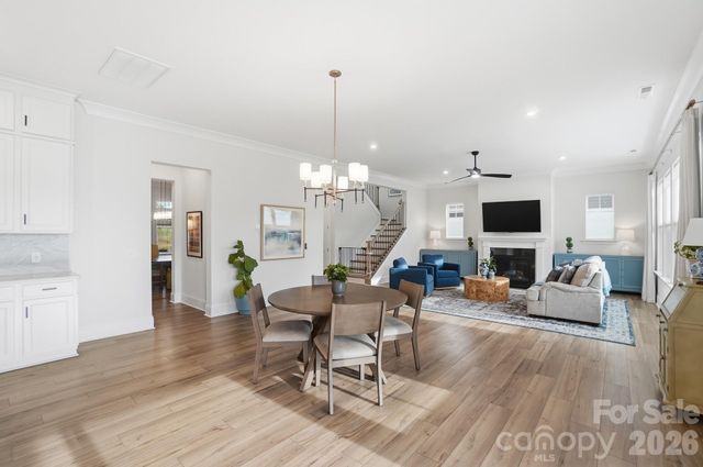 805 Lakeforest Drive, Belmont, NC 28012