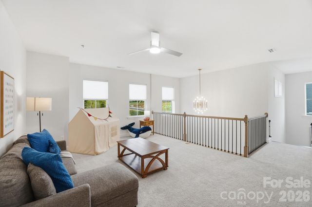 805 Lakeforest Drive, Belmont, NC 28012