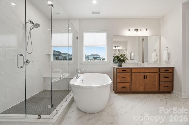 805 Lakeforest Drive, Belmont, NC 28012