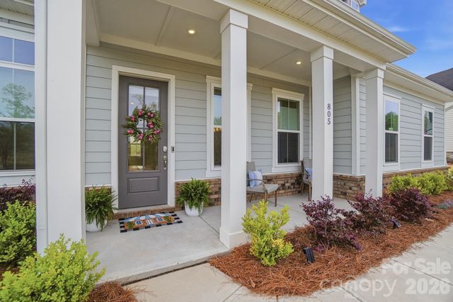 805 Lakeforest Drive, Belmont, NC 28012