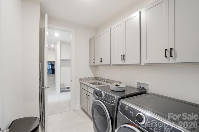 805 Lakeforest Drive, Belmont, NC 28012