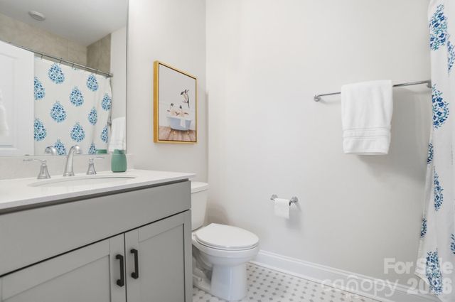 805 Lakeforest Drive, Belmont, NC 28012