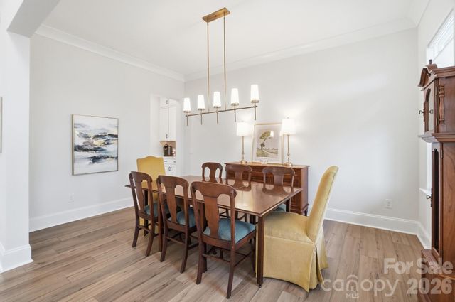 805 Lakeforest Drive, Belmont, NC 28012