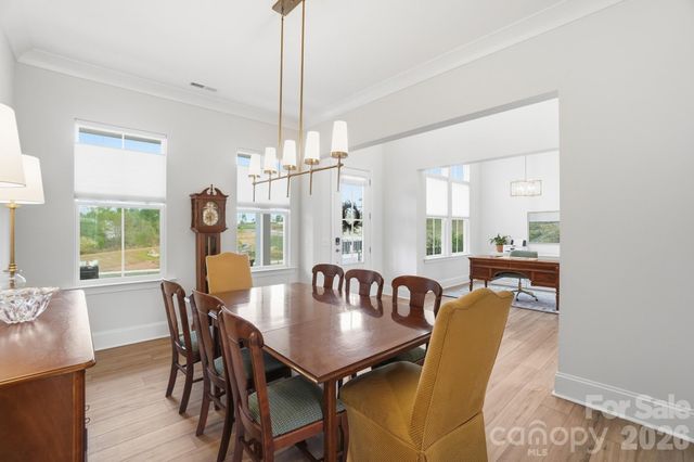 805 Lakeforest Drive, Belmont, NC 28012