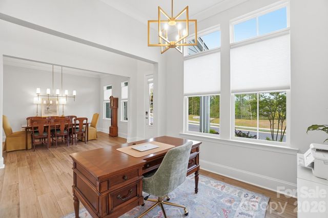 805 Lakeforest Drive, Belmont, NC 28012