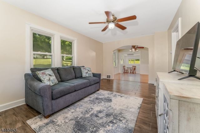 46 Route519, Pohatcong Twp., NJ 08865