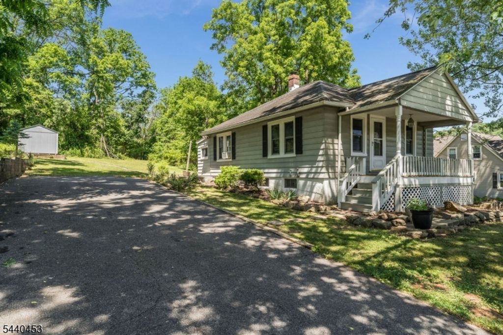 46 Route519, Pohatcong Twp., NJ 08865