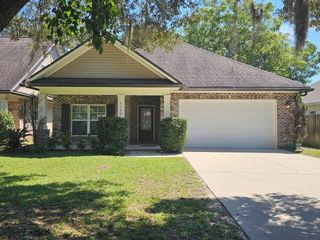1302 S Cedar Avenue, Niceville, FL 32578
