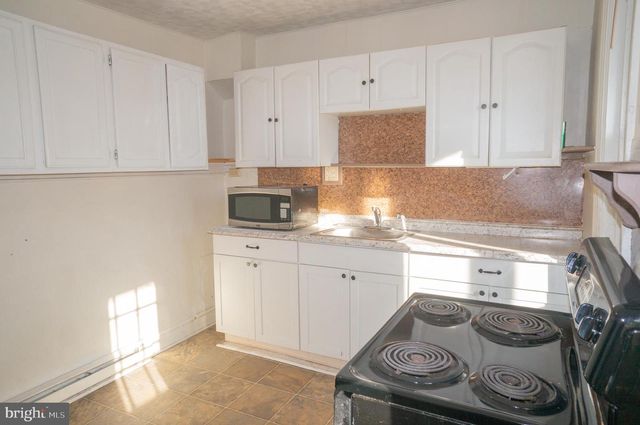 855 LANCASTER AVE, Columbia, PA 17512