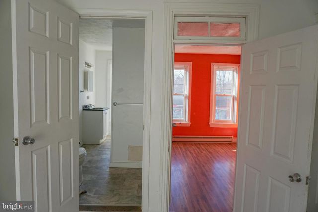 855 LANCASTER AVE, Columbia, PA 17512