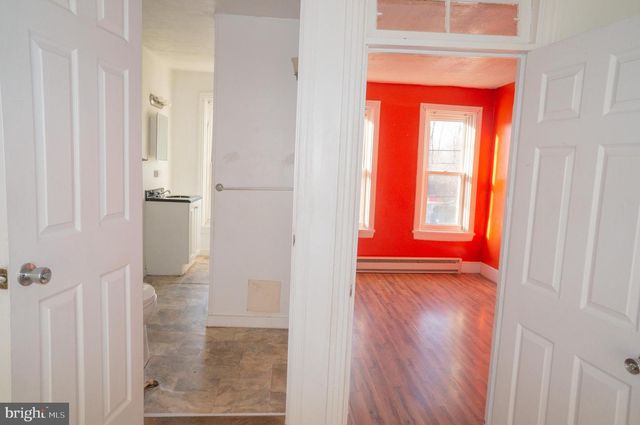 855 LANCASTER AVE, Columbia, PA 17512