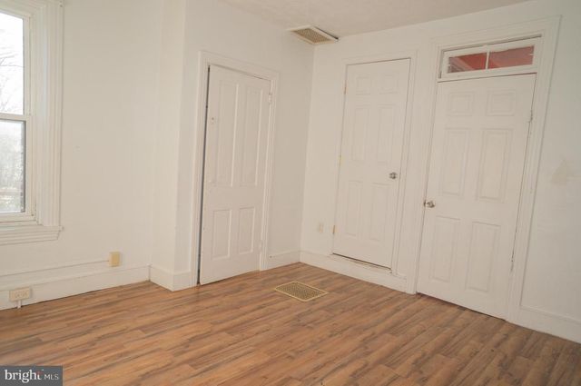 855 LANCASTER AVE, Columbia, PA 17512