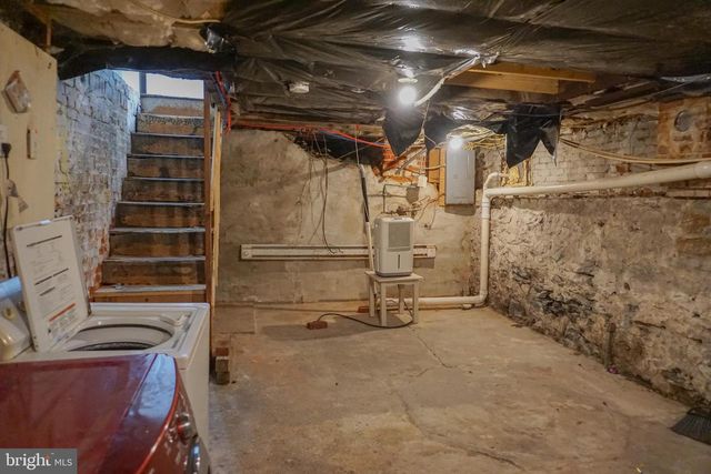 855 LANCASTER AVE, Columbia, PA 17512