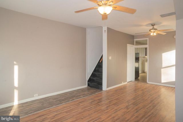 855 LANCASTER AVE, Columbia, PA 17512