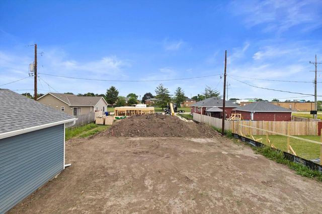 4921 38th AVENUE, Kenosha, WI 53144
