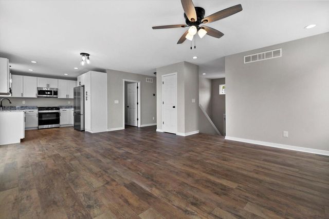 4921 38th AVENUE, Kenosha, WI 53144