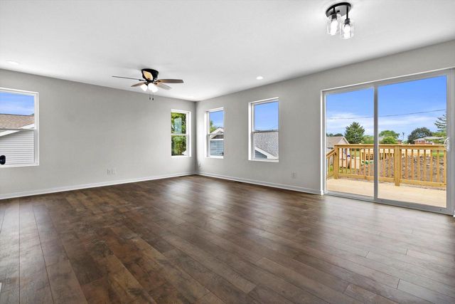4921 38th AVENUE, Kenosha, WI 53144