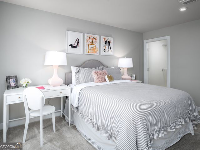 450 Flying Eagle Drive, Commerce, GA 30529